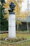 Памятник С. Орлову. 
Белозерск